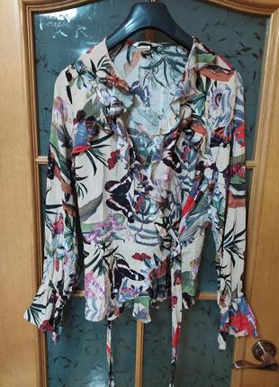 Шикарная блуза на запах из вискозы в цветочный принт от h&m,p.403 фото