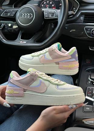 Жіночі кросівки nike air force 1 shadow beige pink1 фото