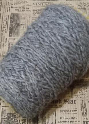 215 г пряжа для вязки спицами