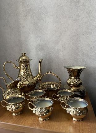 Сервіз чайний столовий набір великий золотого кольору1 фото