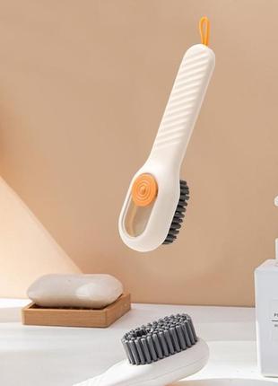 Універсальна щітка з дозатором миючого засобу cleaning brush beige