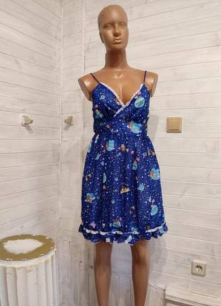 Плаття — ніжне з м'якою та приємною підкладкою