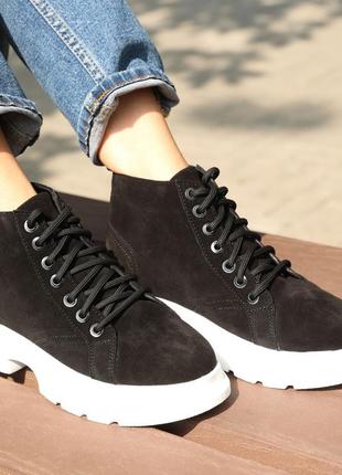 Стильные базовые черные ботинки женские, байка, демисезон, весеннево-осенние, замшевые/замша-женская обувь6 фото