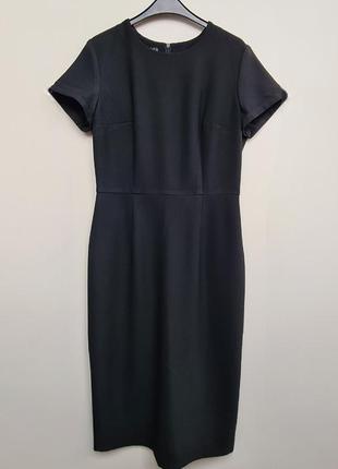 Платье футляр must have