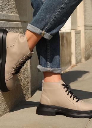 Стильные базовые бежевые ботинки женские, байка, демисезон, весеннево-осенние, кожаные/кожа-женская обувь2 фото