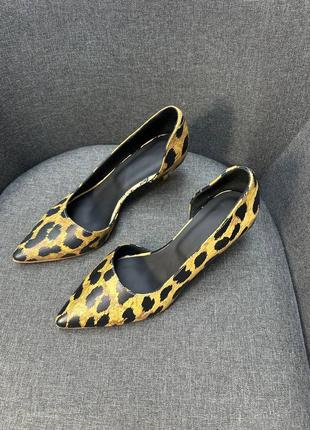 Леопардовые кожаные туфли лодочки на маленькой шпильке3 фото