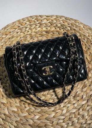 Сумка 👜 chanel 2.55 lacquered black/gold