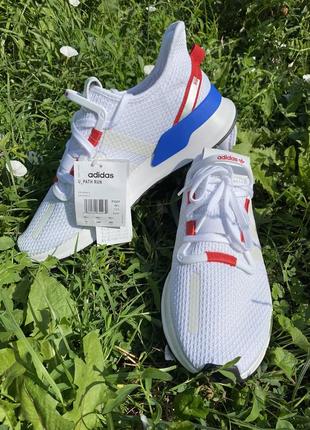 Кроссовки adidas u path run новые