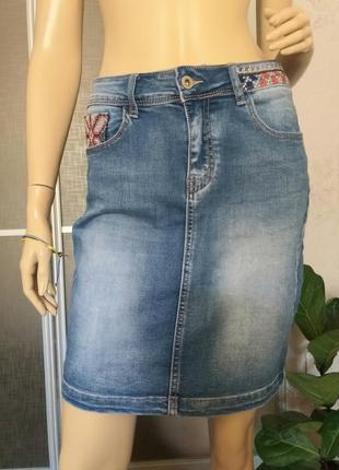 Джинсова спідниця з вишивкою zac & zoe jeans ✅1+1=32 фото