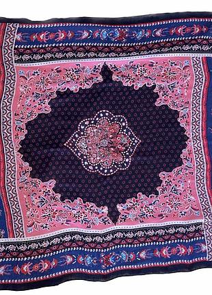 Жіноча велика квадратна хустка шарф