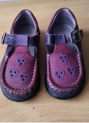 Туфельки кларкс clarks   р.22 длина стельки 13,5 см.
