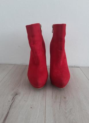 Червоні замшеві ботильйони,червоні осінні черевички3 фото