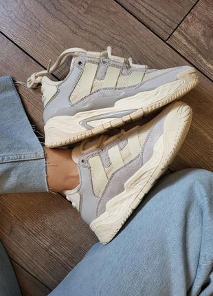 Кросівки retro adidas equipment shoes outlet store hours
