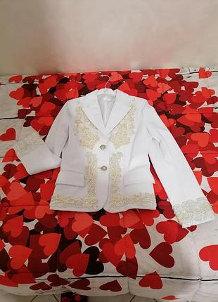 Жіноча куртка