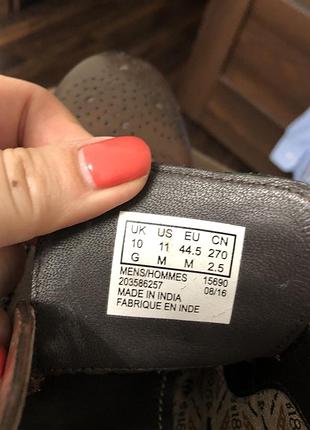Clarks 4