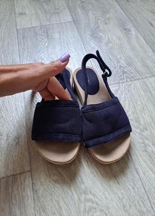 Босоножки от zara