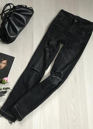 Стильные джинсы с високой посадкой h&m размер 25