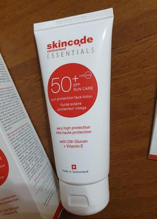 Солнцезащитный лосьон skincode essentials sun protection face lotion spf50+ 100 мл2 фото