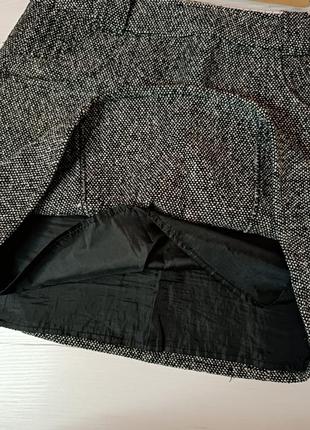 Женская юбка серого цвета3 фото