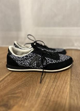 Кроссовки женские new balance