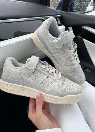 Кроссовки adidas forum