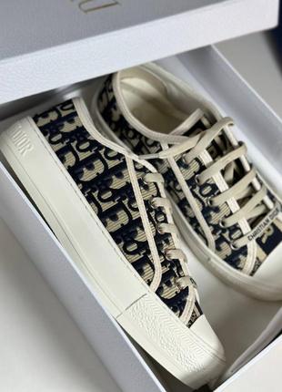 Кеды женские с вишивкой брендовые в стиле dior