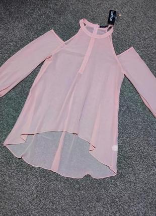 Шифоновая удлиненная блуза с открытыми плечами2 фото