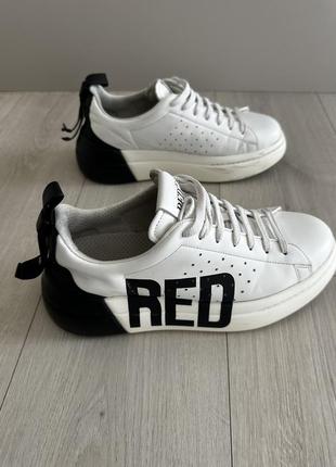 Шкіряні стильні кросівки red valentino оригінал!