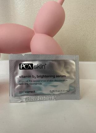 Освітлювальна сироватка для обличчя pca skin vitamin b3 brightening serum