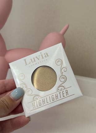 Luvia highlighter хайлайтер для макіяжу2 фото