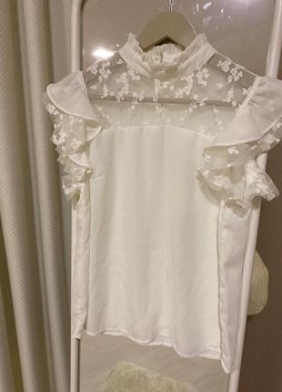 Блуза белая нарядная2 фото