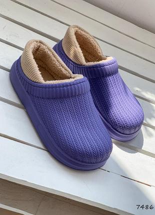 Фиолетовые резиновые пенные зимние тапки кроксы сабо с мехом на меху пена зима