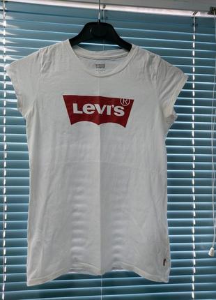 Женская футболка levi's