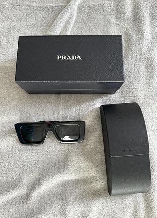 Очки prada