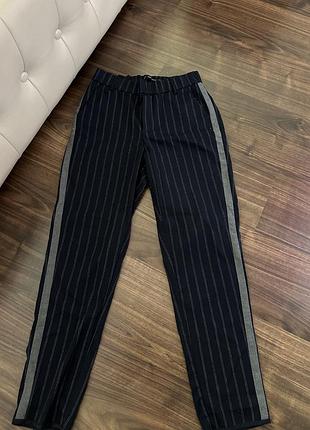 Женские брюки с лампасами zara