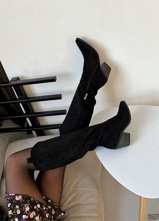 Чорні демісезонні високі чоботи козаки замшеві4 фото