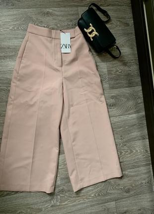 Стильные брюки от zara