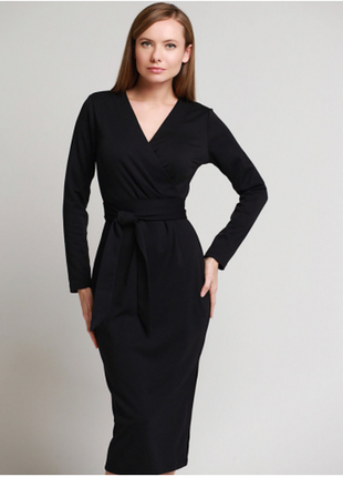 Платье с поясом