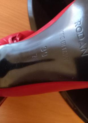 Итальянские натуральные кожаные туфли красные