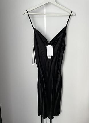 Платье bershka
