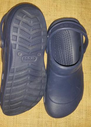 8 w-25 см crocs идеальное состояние углубление на стопу 252 фото