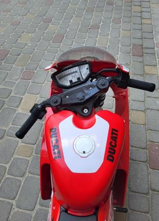 Электромотоцикл ducati3 фото