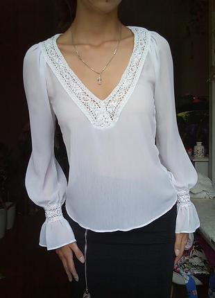 Біла блузка з довгим рукавом, легка блузка з мереживом, шкільна блуза