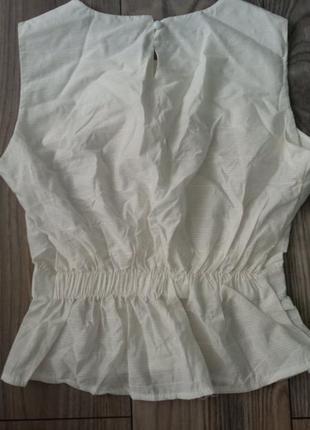 Белая,легкая блуза без рукавов2 фото