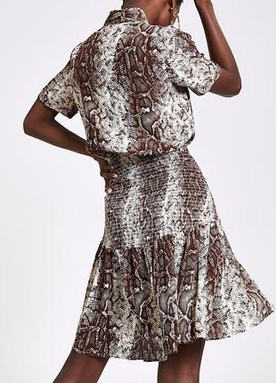 Новое брендовое платье "river island" со змеиным принтом. размер uk8/eur34.7 фото