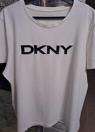 Футболка dkny.