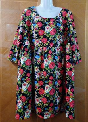Брендова  красива  сукня  в квітах  р.22 /50 від  joe browns