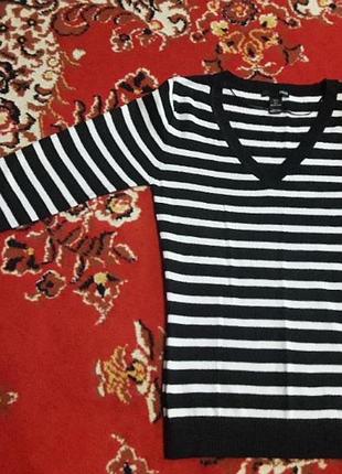 Гарна кофта.