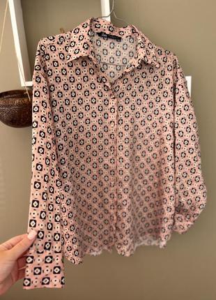 Блуза zara рубашка нежно розовая/персиковая/пудра абстракция длинный рукав легкая свободная м-л9 фото