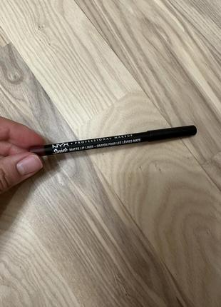 Олівець для губ1 фото